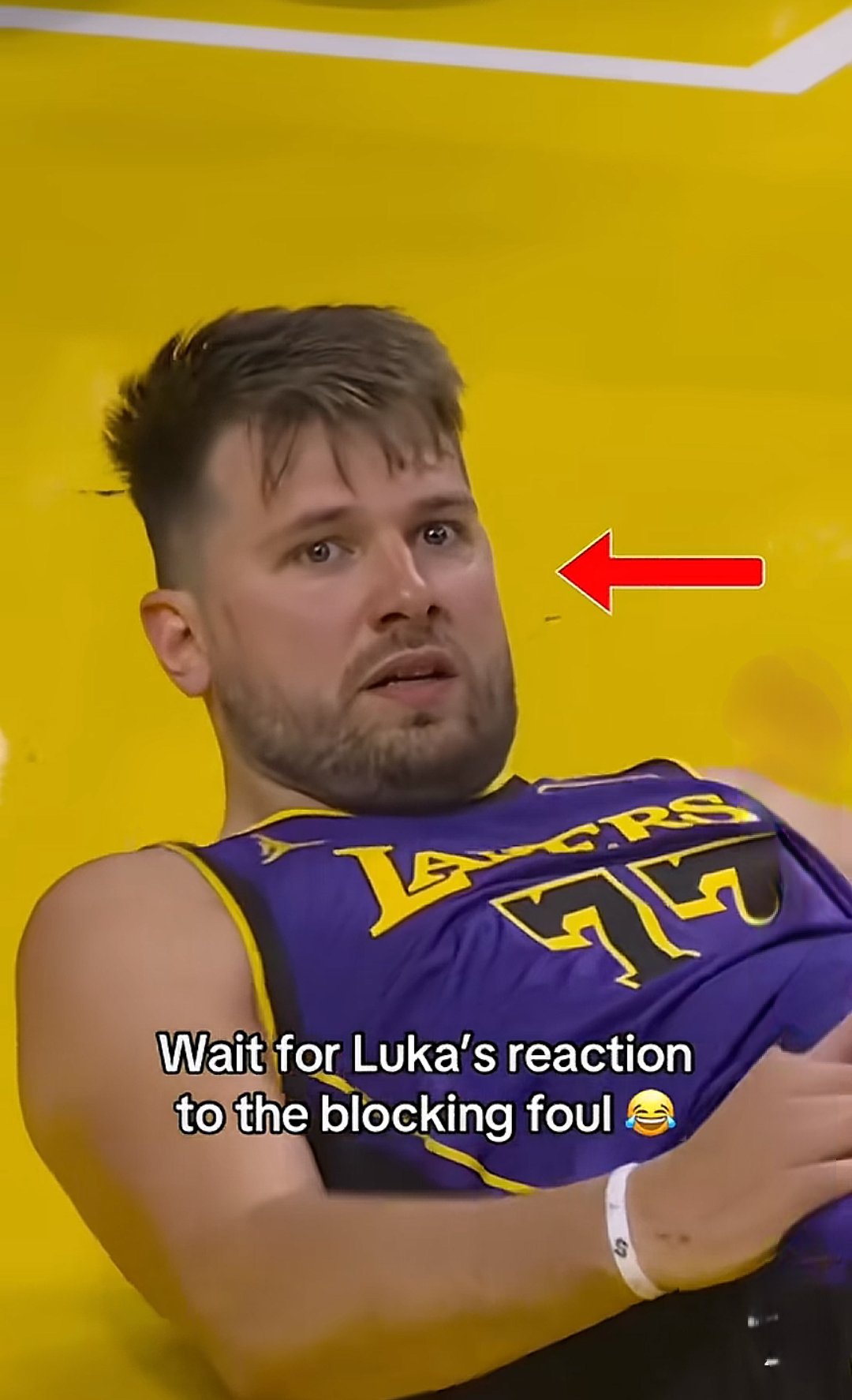 东契奇回归赛场，连败首场状态亮眼，拜仁观众沸腾！